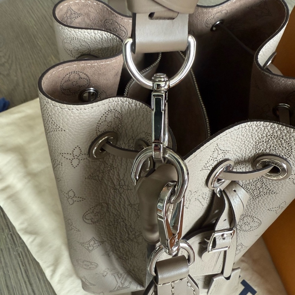 Louis Vuitton Muria bucket bag - Picture 8 of 12